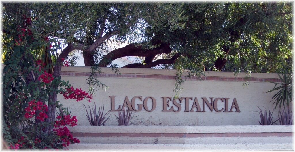lago-estancia-entrance