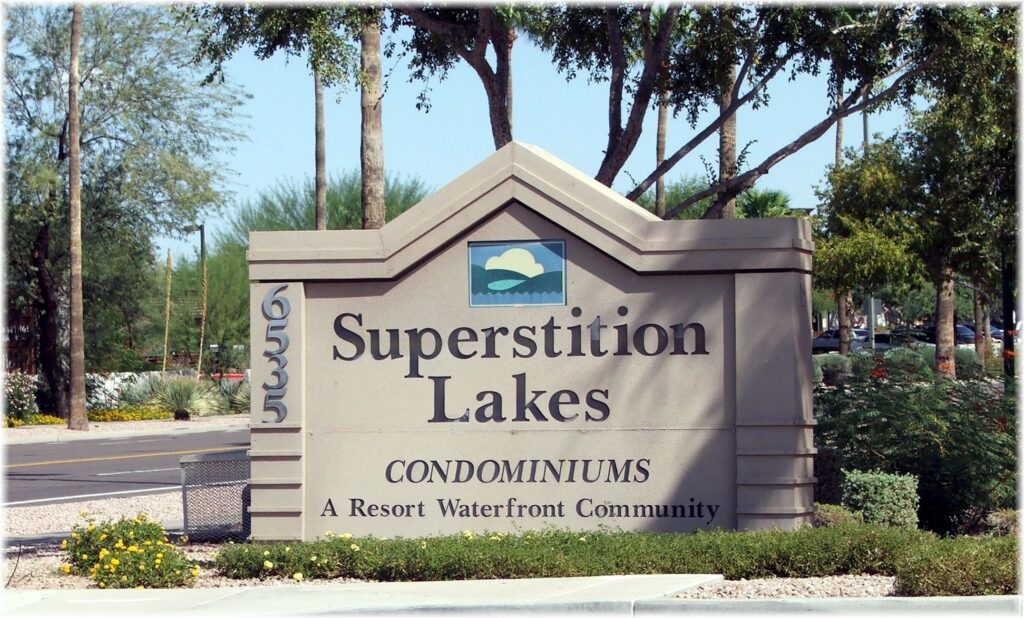 Superstition Lakes Condominiums in Mesa