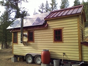 tiny-house-solar-panels-design-and-installation-600x450